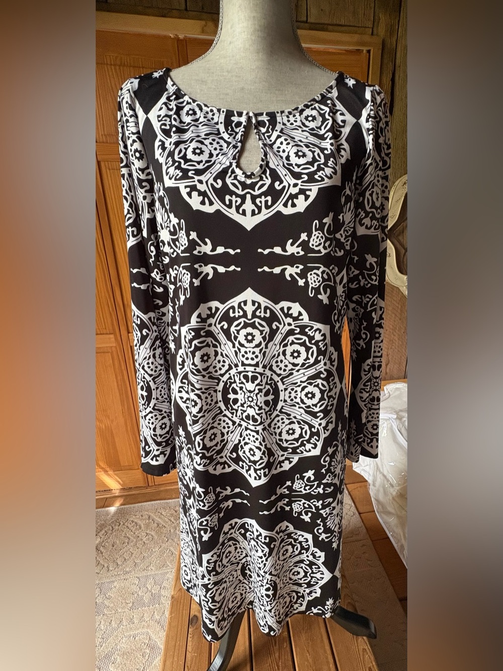INC International Concepts Black & White Long Sleeve Medallion Print Dress XL
